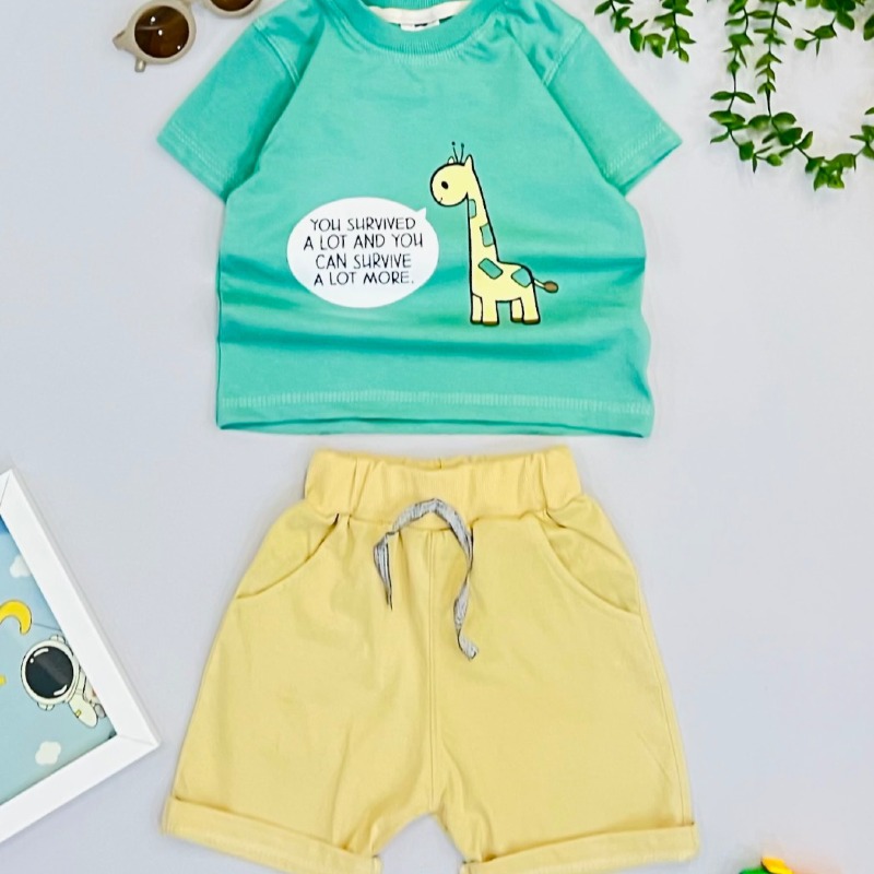 4002 تیشرت شلوارک babygap پک ۳عددی